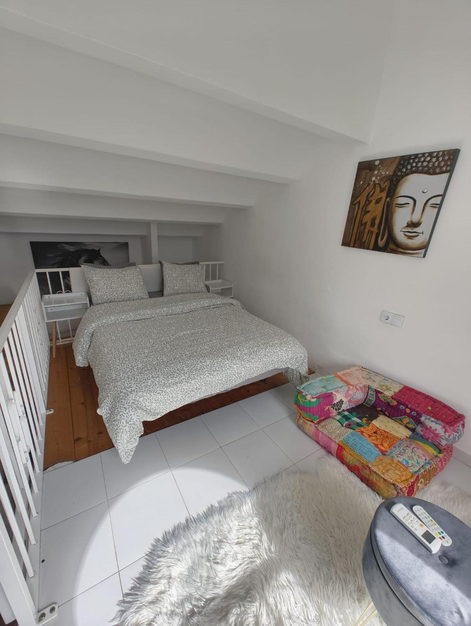 Studio Tipo Loft Con Vista Al Montgo Дения Екстериор снимка